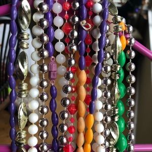 9 vtg mardi gras beads REX